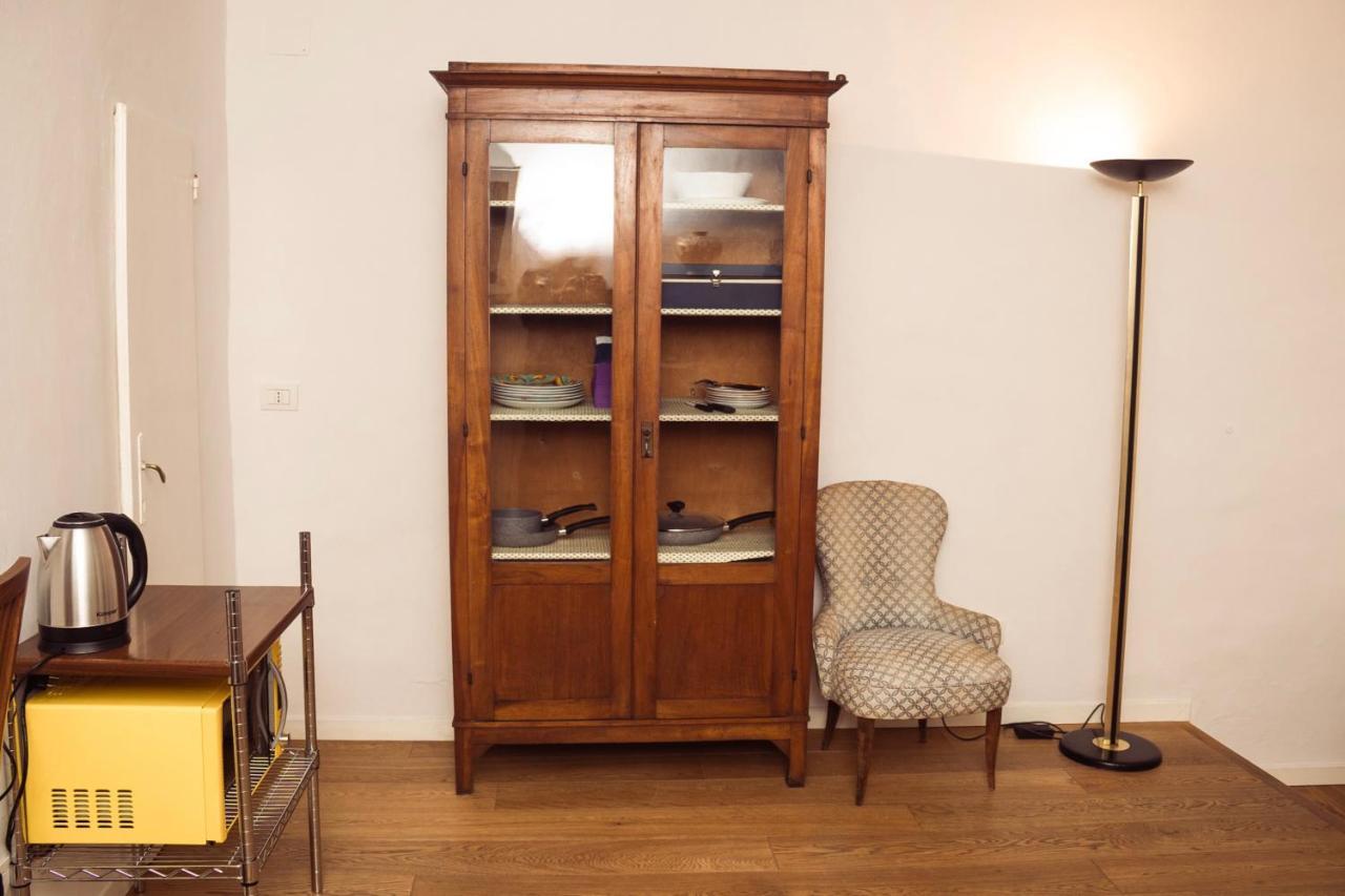 Vintage In The Heart Of Florenz
