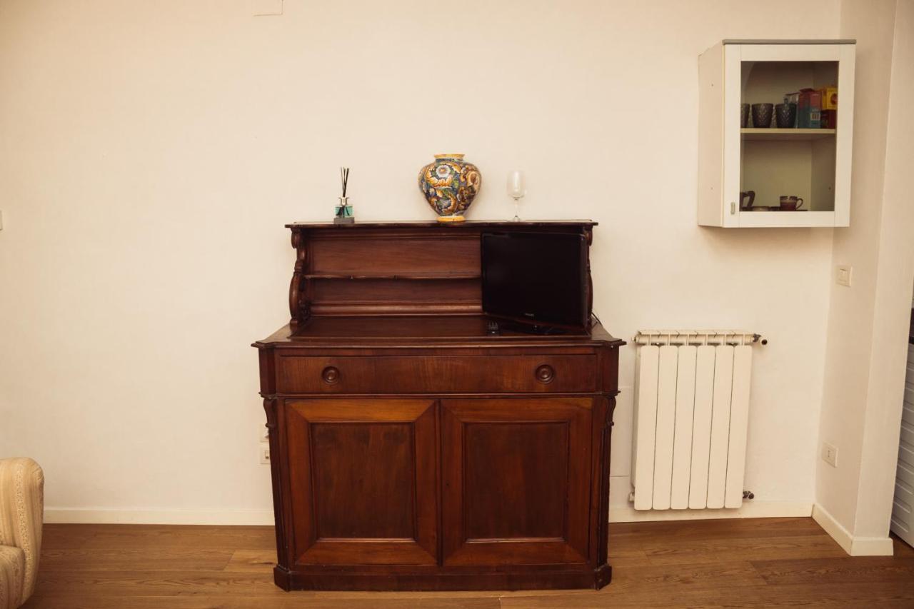 Vintage In The Heart Of Florenz
